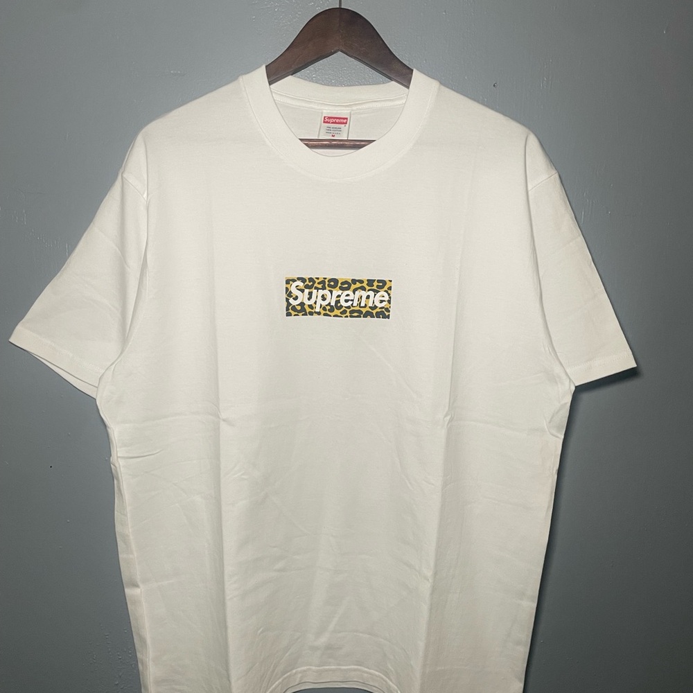 Supreme Box Logo Leopard Tee White Size L  Shanghai Release